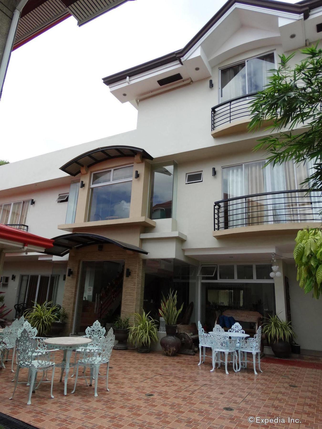 Harbour Gardens Tourist Inn Tagbilaran Extérieur photo