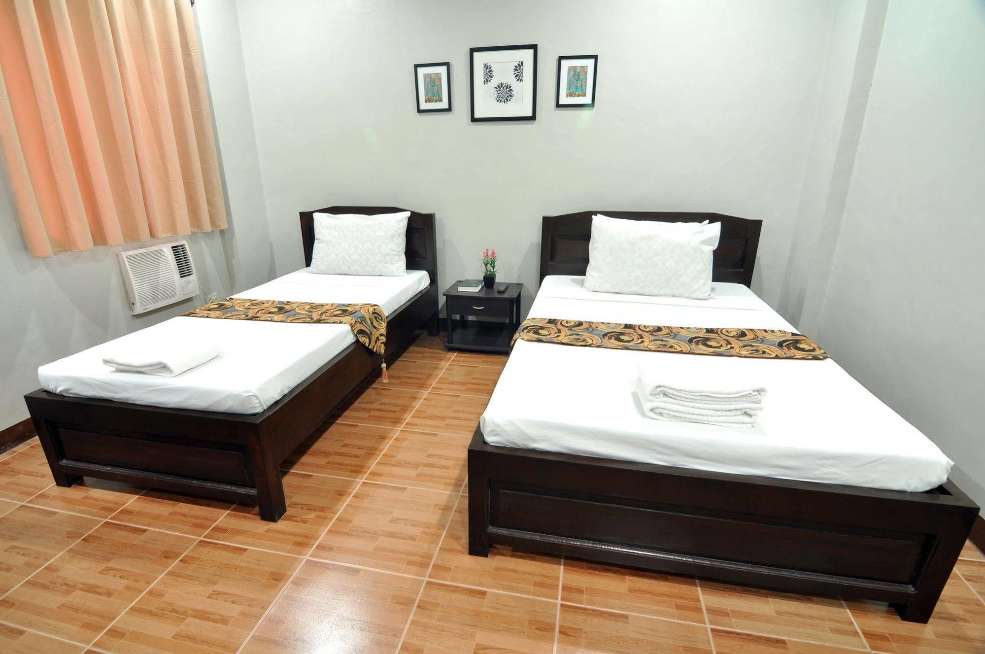 Harbour Gardens Tourist Inn Tagbilaran Extérieur photo