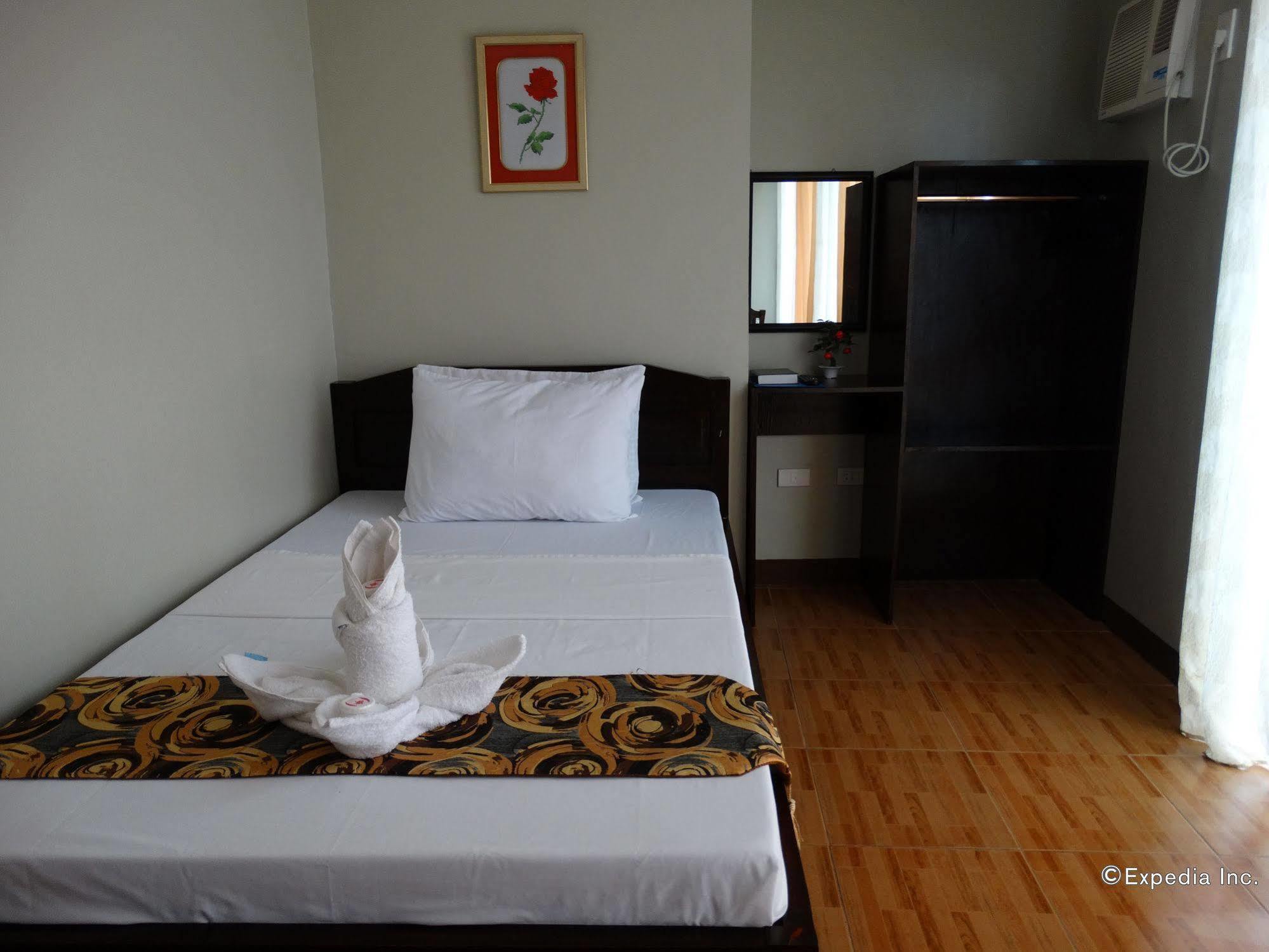 Harbour Gardens Tourist Inn Tagbilaran Extérieur photo