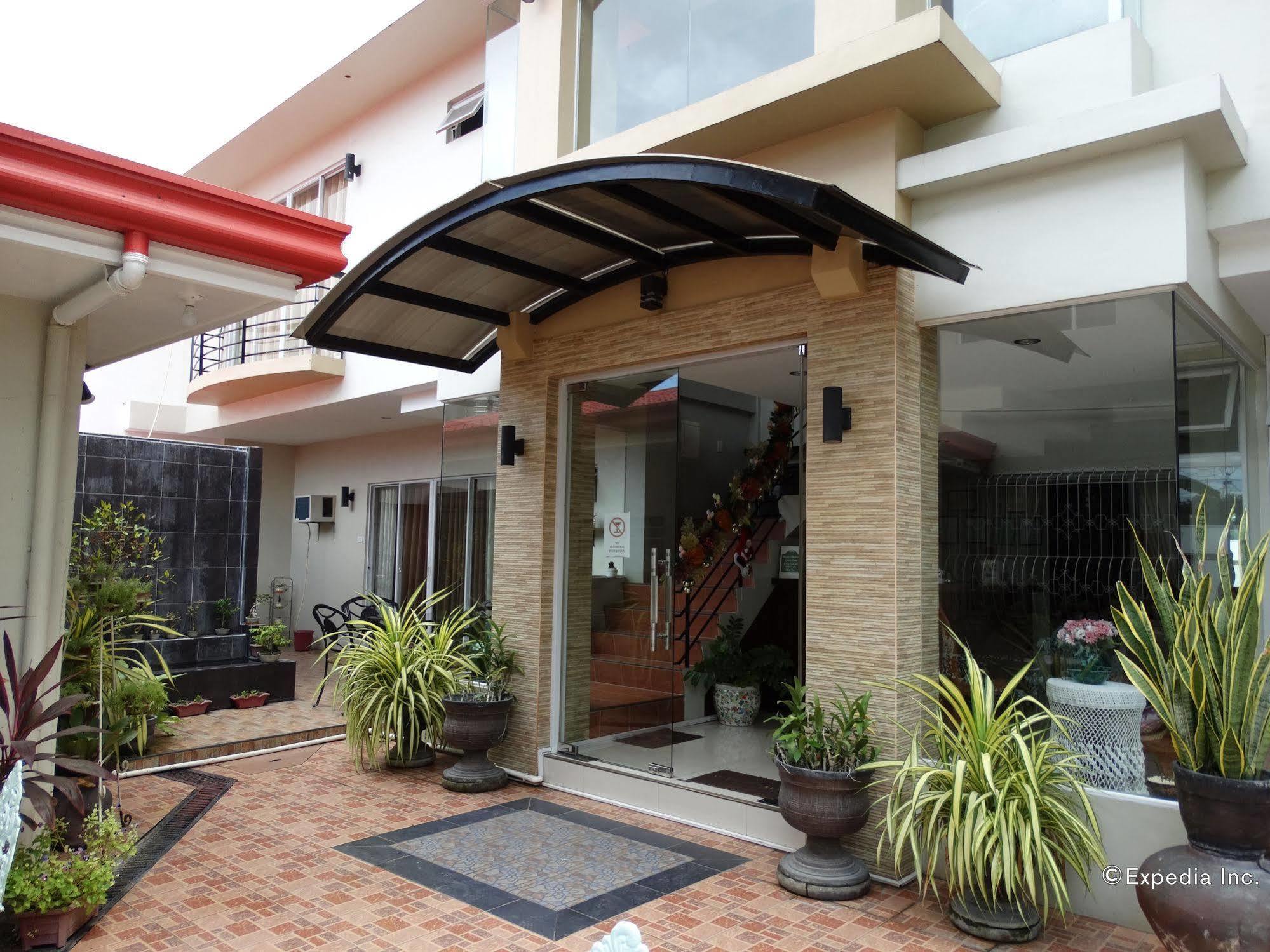 Harbour Gardens Tourist Inn Tagbilaran Extérieur photo